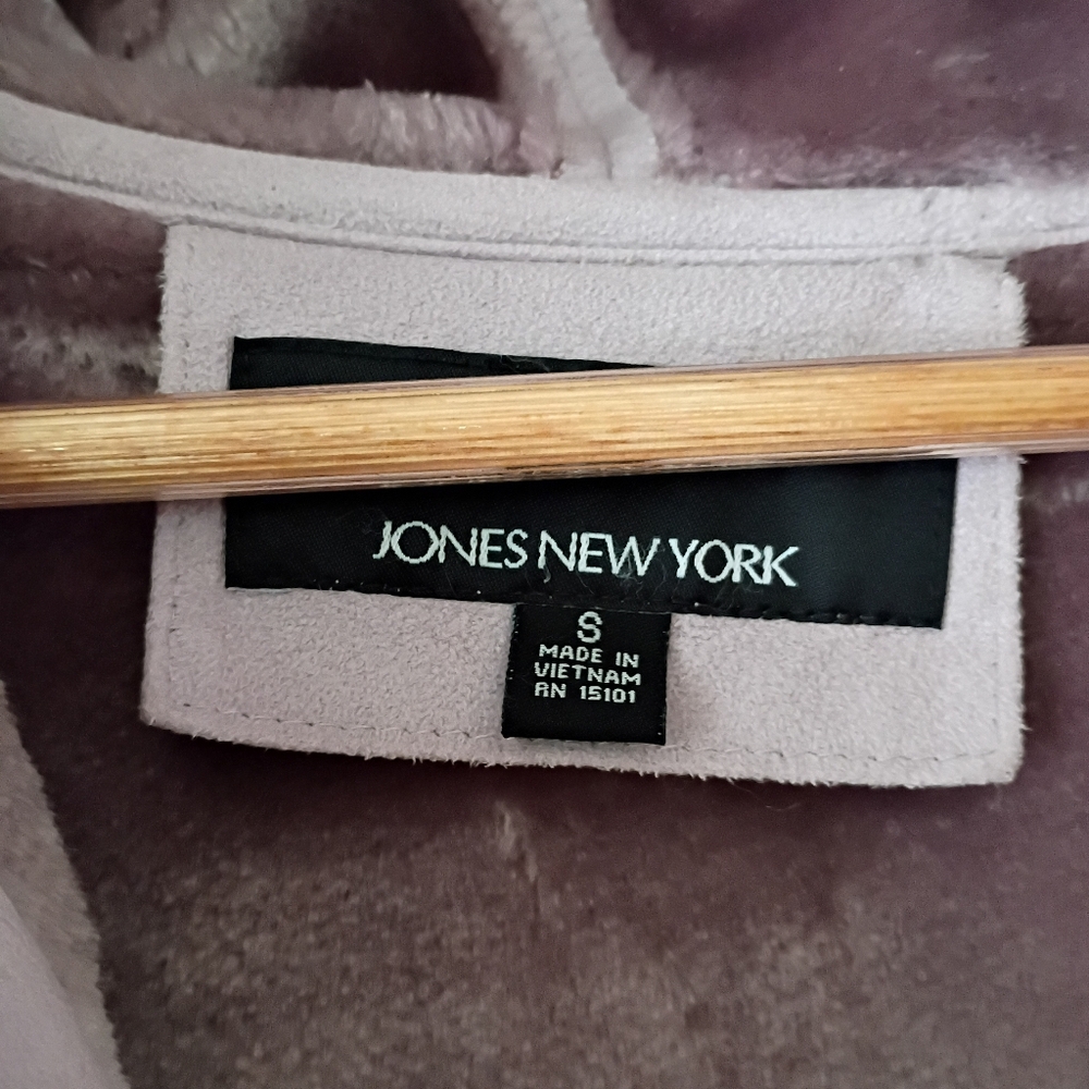 Lavender Hooded Jacket with Faux Fur Trim.Pit To Pit 20". Length 25".New No Tag - Picture 4 of 8